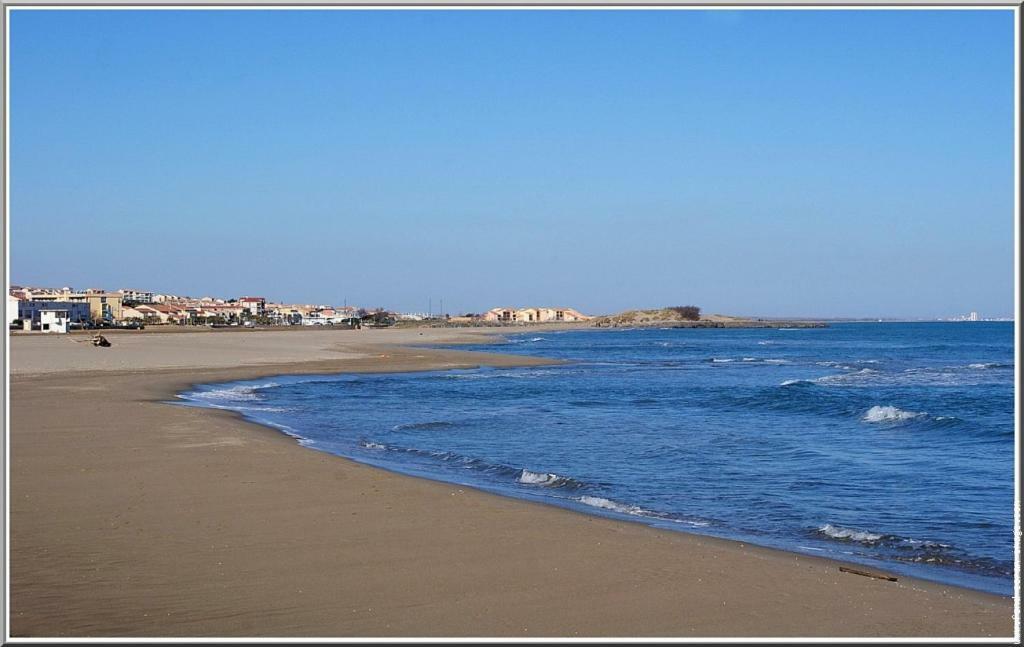 T3 Vue Mer Et Plage, Avec Wifi Et Parking Saint-Pierre-la-Mer  Luaran gambar